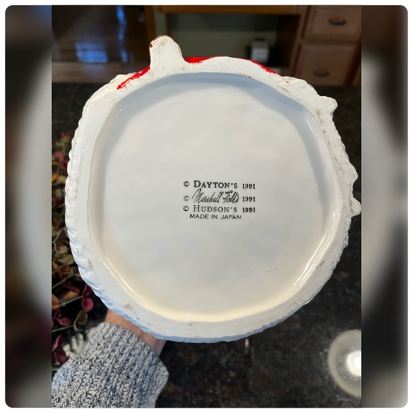 Marshall Field’s, Dayton’s-Vintage Ceramic Santa Cookie Jar-1991 - Picture 8 of 9